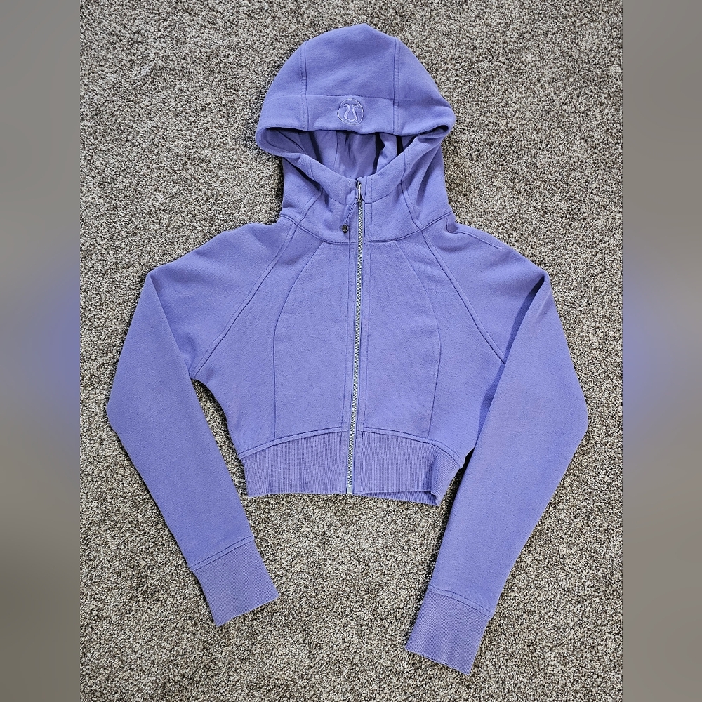 Lululemon Cropped Scuba